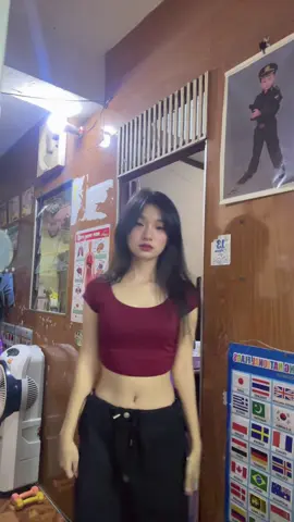 ထပ်ကမယ် 🙂‍↕️ #fyppp #trenddance #trending #foryoupage 