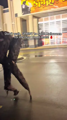 Don’t walk, SPRINT to Spirit Halloween! 👻 #halloween #spirithalloweenhaul #usa 