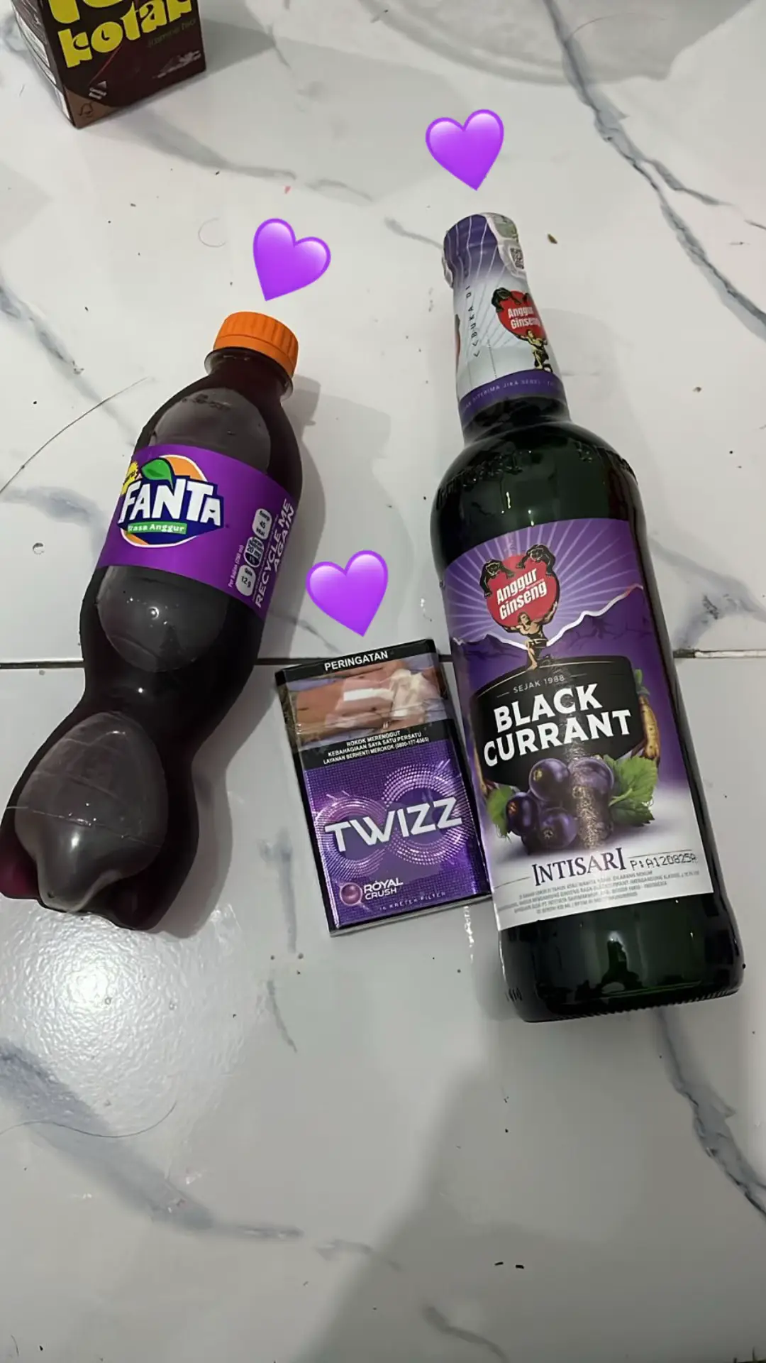 500 gr dada ayam 200 gr udang Secukupnya kulit dimsum 2 buah wortel 1 butir telur 2 sdm tepung terigu 1 sdt tepung sagu tani 1/4 buah labu Bumbu ; 1 buah bombay 3 siung bawang merah 4 siung bawang putih 1/2 sdt merica bubuk 1 sdm saos saori 1 sdm minyak ikan 1/2 sdm minyak wijen Secukupnya garam, gula dan kaldu bubuk Bahan saos mentai : 250 gr mayones 150 gr saos tomat 150 gr saos pedas secukupnya Bubuk nori bubuk #playdate #intisariblackcurrant #fypage 