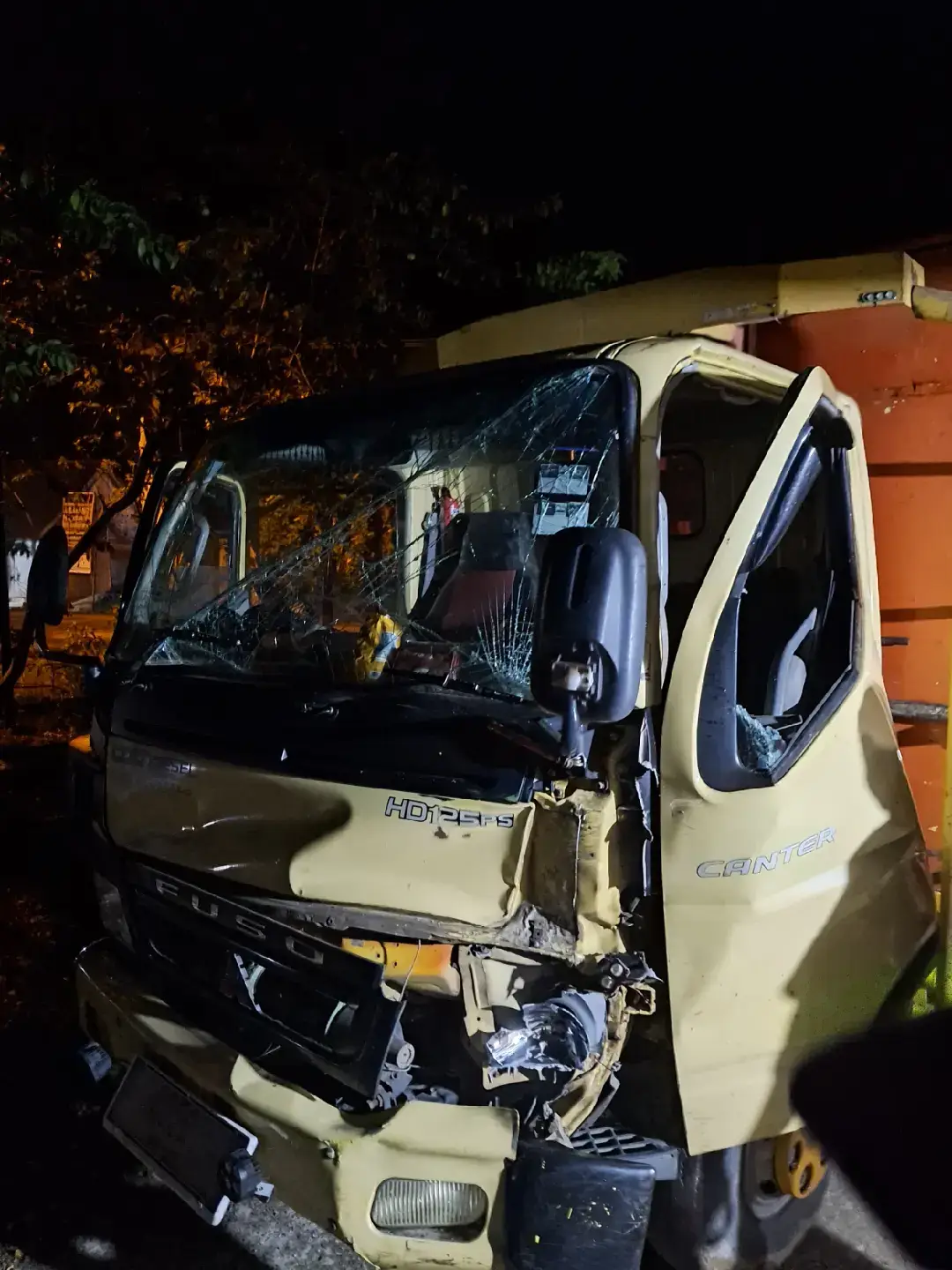 🥲🥲#sadvibes🥀#truck#belitangokutimur  #laka 