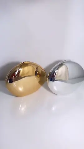 #Bolsa #clutch #espelhada #metálica Formato Semente - Elegância e Estilo para Festas metal  casamento🔝 #modafemininatiktok  CoOMPRE pelo👇 👉🆔:AXP-ETG-YHW👈@Closet perfeito2✨ @Closet perfeito2✨ @Closet perfeito2✨ 