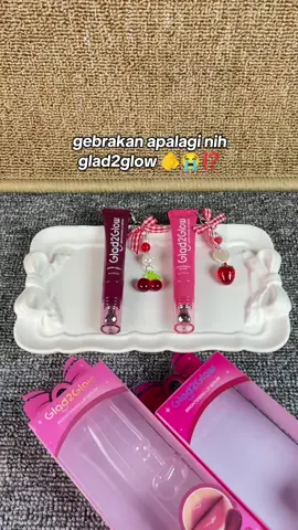 lip serum glad2glow #lipserum #glad2glow #cosmetics #makeup 
