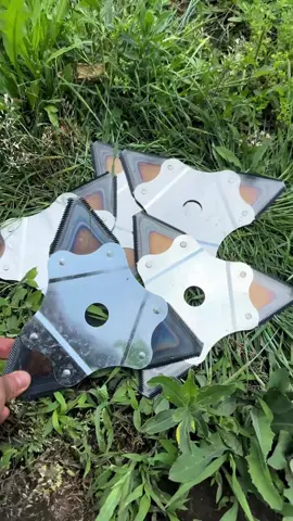 Lưỡi cắ cỏ 3 răng#luoicatco #luoicatco3la #phukienlamvuon #donghelamvuon #xuhuong 