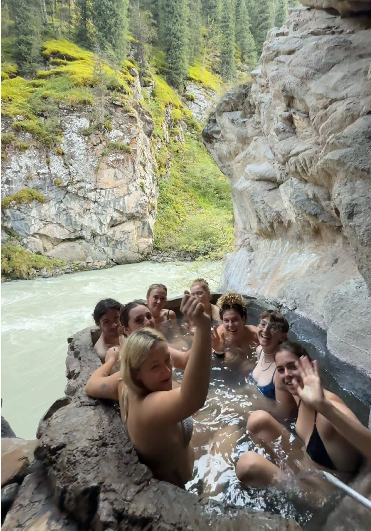 my secret talent is finding wild hot springs wherever I go!! Country 33 and found them in Kyrgyzstan!! This country is rich with hot springs but most of them you need to pay…these were on the side of a river and stunning. #hotsprings #kyrgyzstan #hiddengems #backpackinglife #altynarashan 