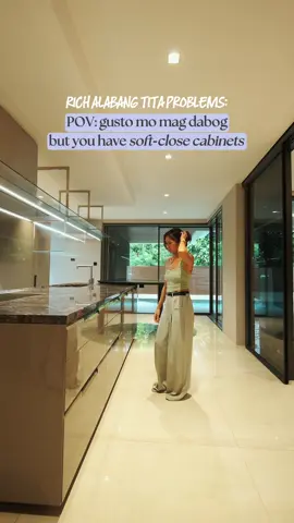When your cabinets are too boujee for your bad mood. ✨ #richtitaproblems #alabangtita #luxuryhome #luxuryhouse #ayalaalabang