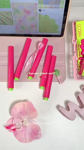 spill all shades lipbalm scora!! yang 02 sama 04 paling JUARA siieee 😩✋🏻💯 #lipbalm #tintedlipbalm #makeupsekolah #anaksekolahan #makeupgemas 