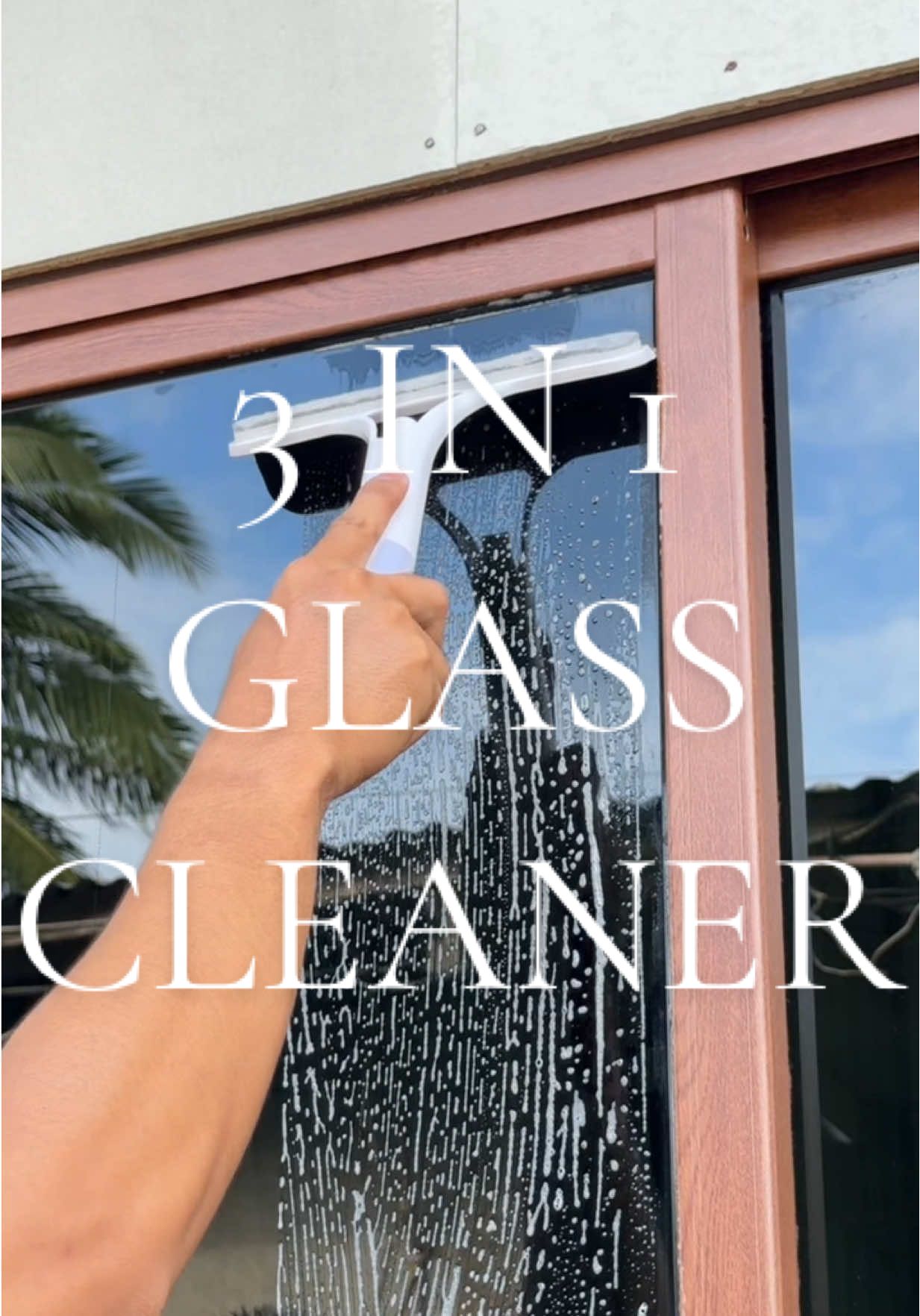 Kung sawa ka na sa madungis na salamin o bintana, eto na ang sagot. Isang wipe lang, tanggal agad ang dumi 👌✨ 3IN1 Glass Cleaner🪟 #glasscleaner #windowcleaning #windowcleaner #cleaningtools #householdmusthaves 
