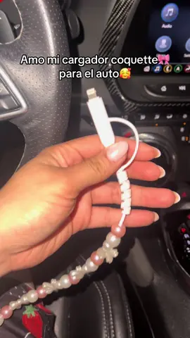 #pearls #chargingcable #iphone #iphonechargingcable #beadingtiktok 