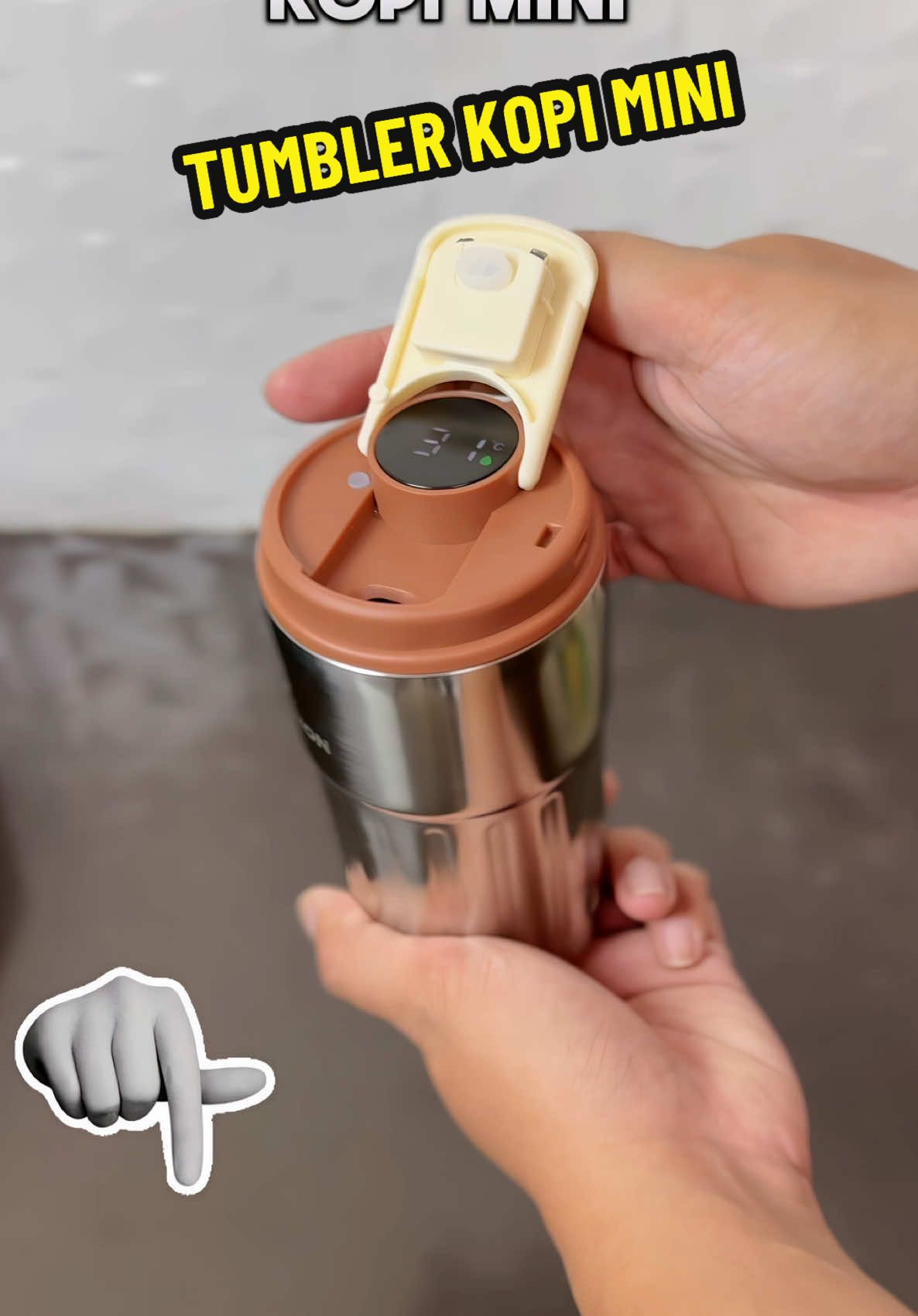 Membalas @Danisahrudin Tumbler kopi mini tahan dingin dan panas stainless ukuran 450ml dengan smart led #tumblerkopimini #termosmini #tumblerkopi #tumblertahandingin #tumblersmartled 