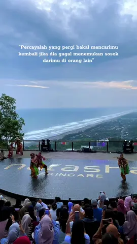 Seni tari rama dan Sinta di obelix sea view Yuk agendakan liburan bersama kami 🚘Sewa mobil dan driver Jogja  ✅Paket wisata Jogja  🚙Private trip ➡️Perjalanan dinas #sewamobiljogja #paketwisatajogja #wisatajogja #jogja #obelixseaview 