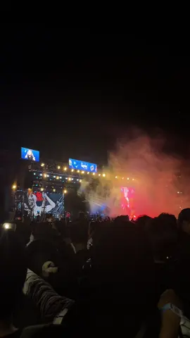 Hasil fancam sambil lompat dikit😆 Aku, kamu, dan samudra @Rebellion Rose at @SOD Festival #fyppppppppppppppppppppppp #konsersurabaya #soundofdowntownsurabaya #sodfestival #rebellionrose 