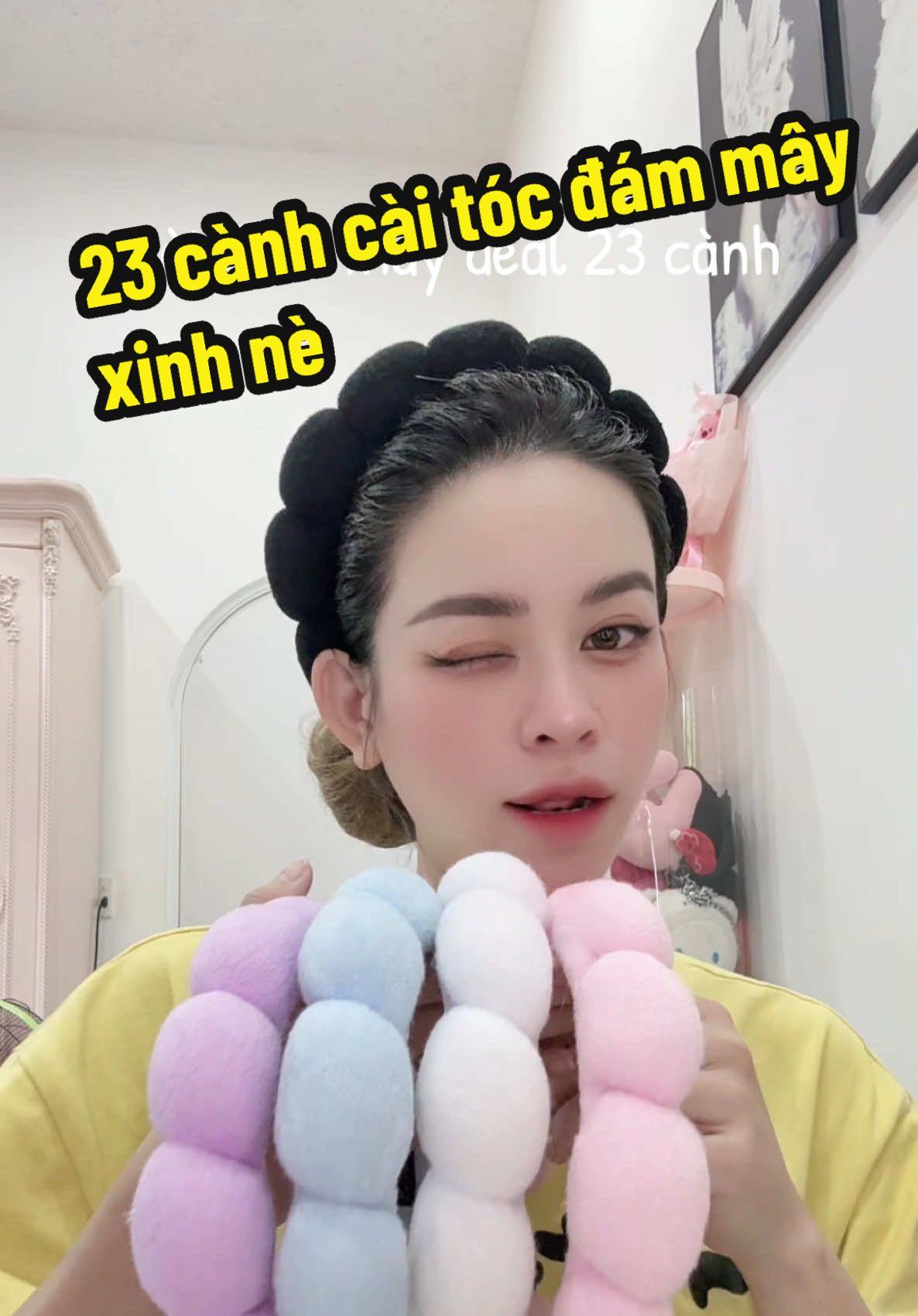 Cài tóc đám mây xinh chưa nè mấy bà. deal 23 cành thoaiii #càitóc #cài 