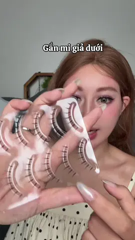 Gắn mi giả dưới nguyên hàng cho nhanh                                                                       #nem #nemakeup #teamnemakeup #makeup #xuhuong #beauty #douyinmakeup #trangdiem #fypシ #xh #viral 