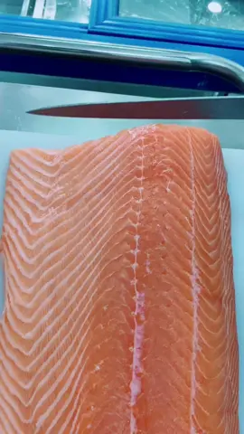 cá hồi nauy tươi tại Online Foods Buôn Ma Thuột cătd theo yedu cầu khách ạ 🤩🤩🤩#onlinefood #thitbonhapkhau #cáhồinauy❤️ hồinauy #food #beefsteak 