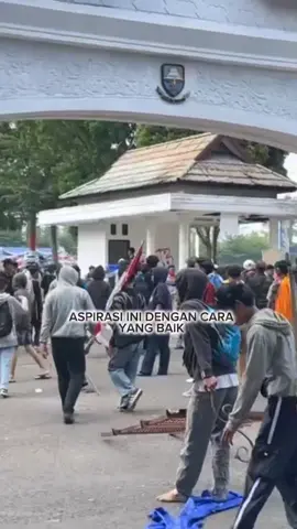 izin berpendapat para suhu #demo #aspirasi #rakyat #mahasiswa 