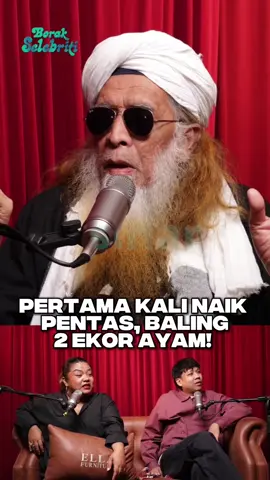 Pertama kali naik stage besar bersama barisan penyanyi hebat seperti Carefree, Datuk Jamal Abdillah. dR Sam dapat idea untuk baling 2 ekor ayam sebagai gimik! Esoknya terus keluar surat khabar 😂 #SINARKongsi #BorakSelebriti #SayaAnakMalaysia #fyppppppppppppppppppppppp #fypシ゚ 