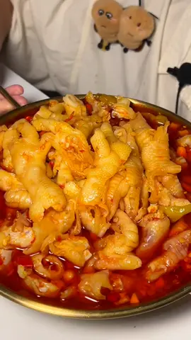 mukbang spicy boneless chicken feet, so fragrant and blurry #asmrfood #trending #fyp #mukbang #foryou 