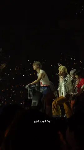 that aura killed me #txt #txt_bighit_official #tomorrow_x_together #act_tomorrow_in_seoul #txtedits @TOMORROW X TOGETHER 