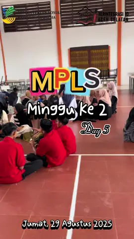 Assalamualaikum Warahmatullahi Wabarakatuh  Jumat, 29 Agustus 2025 SR Terintegrasi 10 Aceh Selatan melakukan kegiatan unjuk minat dan bakat siswa. Kegiatan ini dipandu oleh Ibu Meri dan Ibu Dina sebagai moderator.  Penampilan anak juga terdiri dari penampilan yel-yel tiap kelompok dan penampilan bakat yang dilakukan secara berkelompok. Anak-anak terlihat antusias ketika menampilkan bakat yang mereka miliki. Semangat terus siswa-siswi Sekolah Rakyat!!! Cerdas Bersama Tumbuh Setara #sekolahrakyat #srt10acehselatan #cerdasbersamatumbuhsetara #indonesiaemas2045 #fyp 
