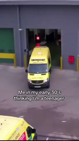 Me in my early 30’s thinking I’m a teenager #30s #dadlife #fyp 