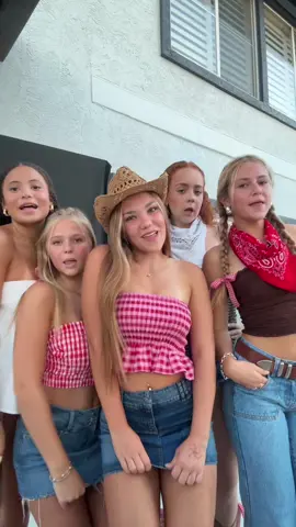 COUNTRY GAME #americanfootballgame 