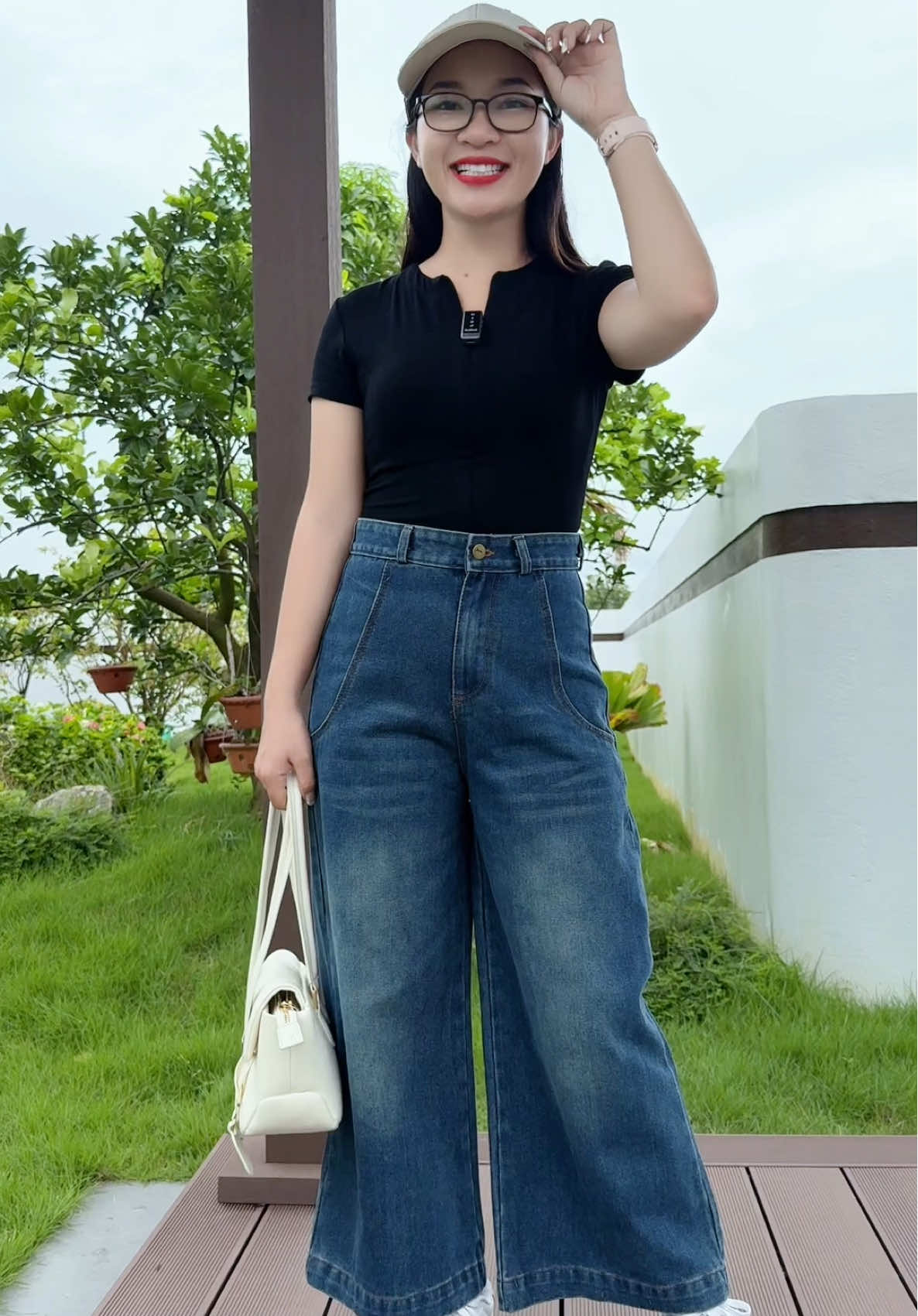 Quần jean ống suông mềm mát có size to giá đang rẻ #lanlan93 #quanjeanongsuong #viralvideo 