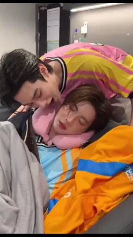 พี่เติ้ลแกล้งน้อง#firstone_wnk #Firstone #Tle #tlemtm #tlefirstone #fypシ゚ #เขมจิราต้องรอด #อย่าปิดการมองเห็น @Firstone @ว้อทอีฟ - What if 