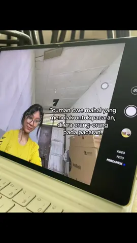 cmn bisa mencintai dalam diam, tpi gmw pacaran. #xyzbcafypシ #fyp #fypシ゚ #4u 