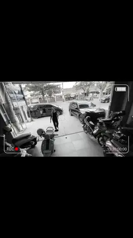 Info penting cah ‼️  Dijual 1 unit rumah siap huni lokasi di Graha Mitra 1 😎 Lokasi Graha Mitra 1  Sembung, Tulungagung, Jawa Timur.  @GRAHA MITRA  @perum.grahamitra @perum.grahamitra Yuk, wujudkan rumah impianmu sekarang! 📱081335016000 📱081232837778 Kantor Pemasaran: 📍Jl. I Gusti Ngurah Rai No.114, Jepun, Kec. Tulungagung, Kabupaten Tulungagung ( Utara Perempatan Jepun ) #grahamitra #grahamitra1 #huniannyaman #perumtulungagung