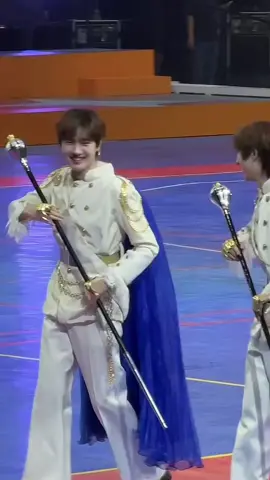 หลบหน่อยค่ะ ตัวแม่จะเดิน🫠🫠 #DMDSPORTDAY2025#Nampingster #kongjiro #fyp 