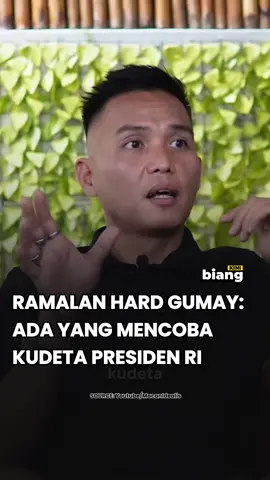 Dalam tayangan podcast tahun 2024, Harga Gumay secara mengejutkan bilang “ada kelompok kecil, licik dan berbahaya di dekat Presiden.” Bahkan, juga ada potensi kudeta di tahun 2025. Sejak podcast tersebut, satu tahun berlalu dan saat ini sudah 2025. Rentetan isu dan kejadian politik yang terjadi hingga hari ini, mungkinkah kalimat Hard Gumay tersebut cukup relevan? #hardgumay #macanidealis #podcast