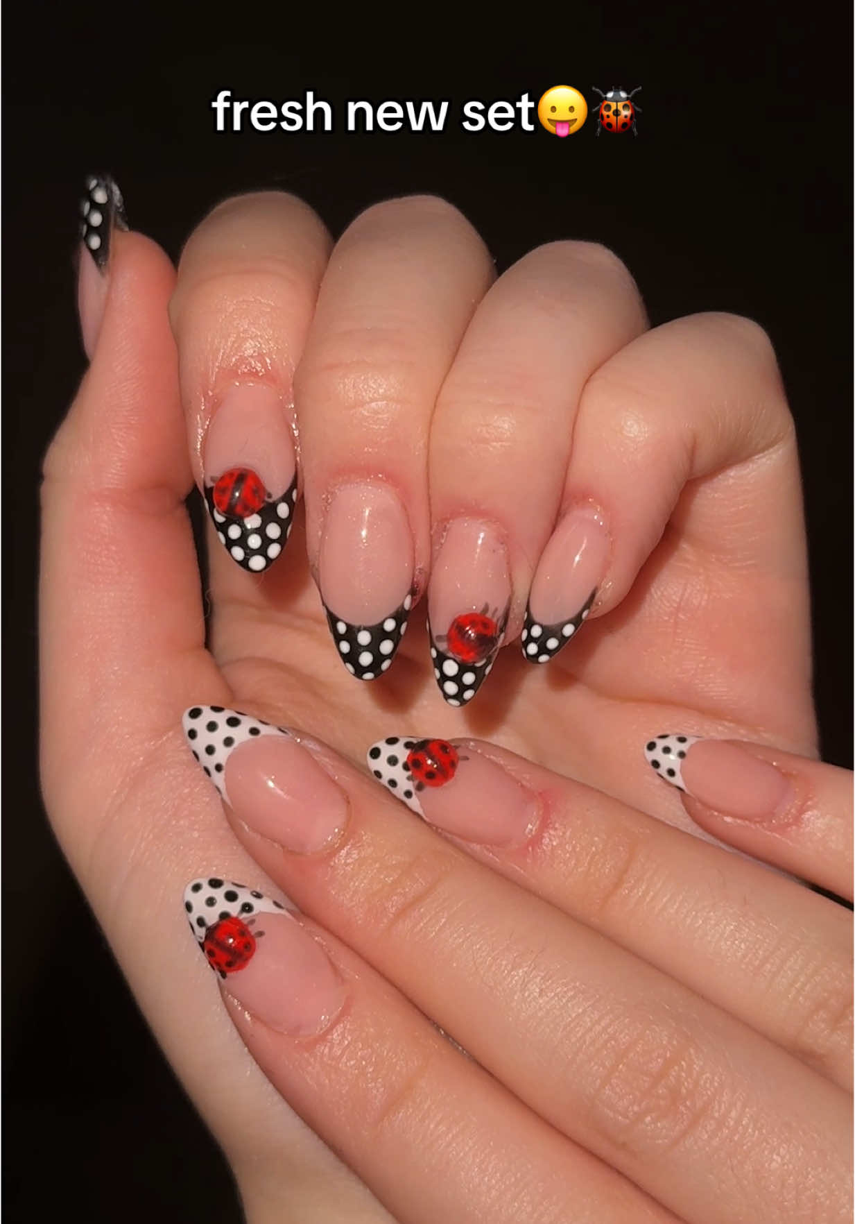 i’m finally starting to get better at doing my own nails😛 #fyp #nails #gelxnails #ladybug 