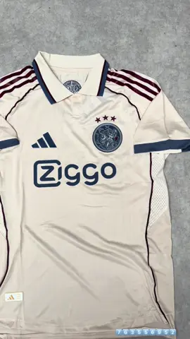 Maillot 3rd Ajax #Maillot #Senegal #dakar  prix: 10.000F fixe 