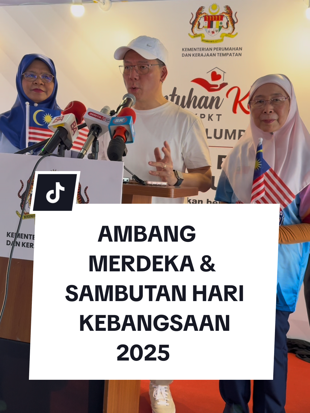 ✨🇲🇾 AMBANG MERDEKA & SAMBUTAN HARI KEBANGSAAN 2025 🇲🇾✨ Warga Kuala Lumpur & rakyat Malaysia, ayuh kita raikan detik penuh makna ini bersama-sama! ❤️🤍💙💛 🎆 Ambang Merdeka @ Kuala Lumpur 📅 30 Ogos 2025 ⏰ 5.00 petang – 12.00 malam 📍 Dataran Merdeka Persembahan artis popular, segmen khas Madani Malaysiaku dan detik 12 malam penuh semangat patriotik menanti anda! 🇲🇾 Sambutan Hari Kebangsaan 2025 📅 31 Ogos 2025 ⏰ 7.00 pagi 📍 Dataran Putrajaya Bersama kita menyemarakkan laungan MERDEKA! dengan warna-warni Jalur Gemilang di langit Putrajaya. 🌟 Jangan lepaskan peluang jadi sebahagian daripada sejarah negara! Mari hadir bersama keluarga, sahabat & jiran bagi meraikan Malaysia tercinta ini. #MalaysiaMADANI #RakyatDisantuni #KLBandarUntukSemua #HKHM2025 #liveableloveablekl