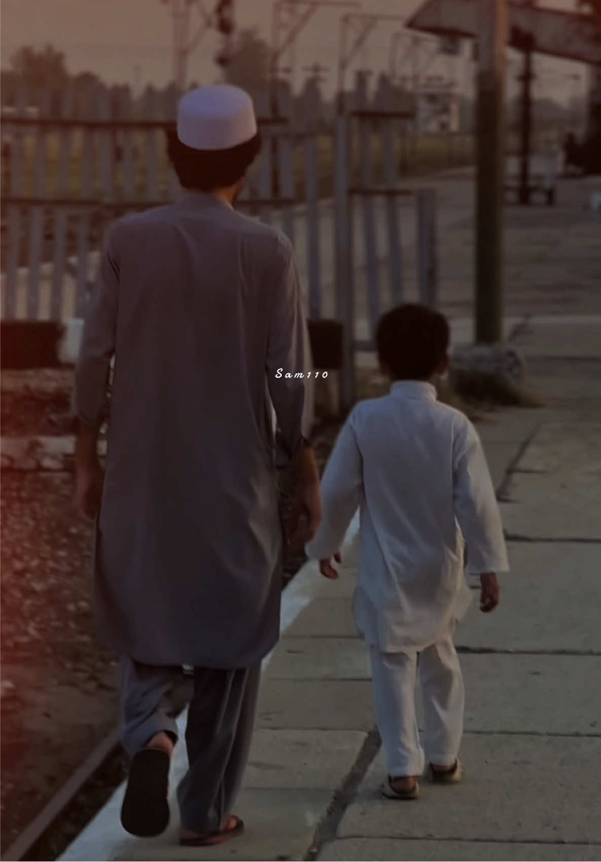 جداں سوچنڑ تے نئیں پیسے لگدے وت سوچ کے میسم بولو۔                                                                          #meesumkhokhar #lines #writes #poetrylover 