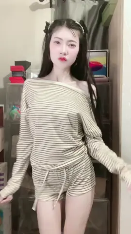 งาน 2 ชิ้นขายดี #เสื้อผ้าแฟชั่น #ชุดเซ็ทสวยๆ #ชุดเซ็ต #ชุดเซตน่ารักๆๆ #ชุดเซ็ทผู้หญิง 