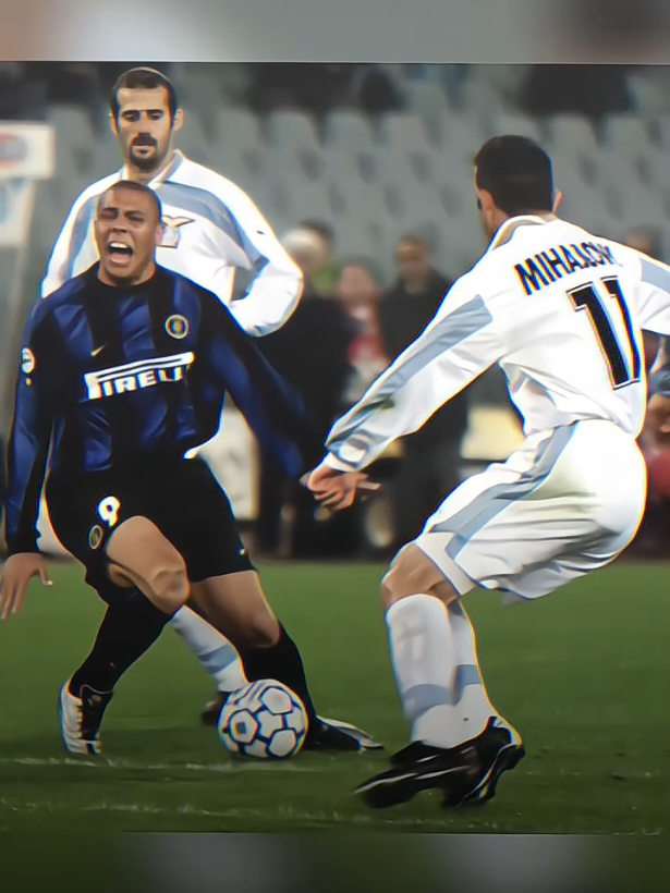 detik detik r9 mengalami acl  #ronaldo #intermilan #football #fypシ #creatorsearchinsights 