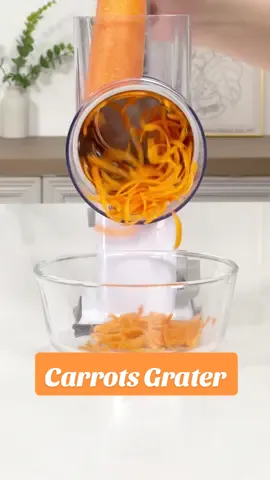 When using the cheese grater, don’t forget to use the hand guard-it’ll keep your hands from getting hurt! #geedel #fyp #kitchengadgets #tiktokshop #savetime #tiktokshopmusthaves #tiktokshoplabordaysale #vegetables #cucumber #zucchini #carrot #🥕 #🥒 #4in1 
