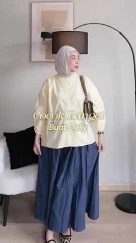 Cakeeep bgt tulung! 🥹🫶🏻. Nemu blouse banyak warna dan bahannya poplin jd nyaman dipake sehari hari tuhh bikin mood styling jd ningkat bgt #blouse #kemejapolos #outfitideas 