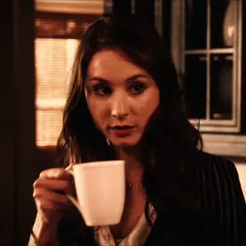 break my fall ♡☕️🍂📚 #spencerhastings#plledit#lanadelrey#spencerhastingsedit#aesthetic {spencer hastings,study girl,2010s,pll aesthetic,old money,vintage,classy}