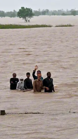 آج تو پنجاب میں بارش رکنے کا نام ہی نہی لے رہی 😭😭😭
