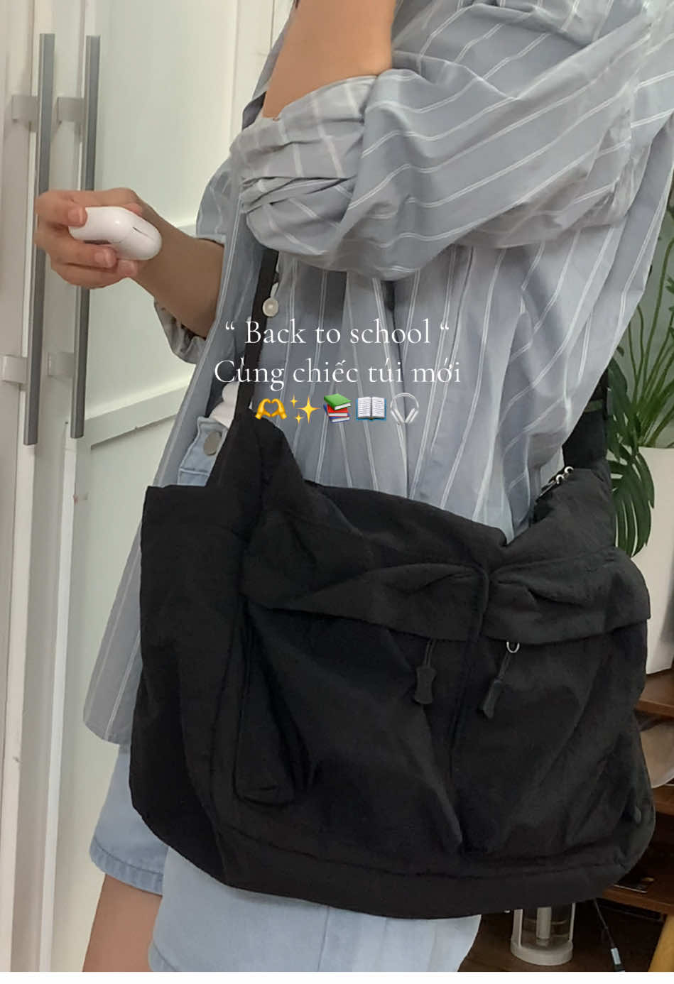 Thích ẻm quá nên mua thêm chiếc màu đen 🫶📖🎧✨ #fyppppppppppppppppppppppp #tuideocheo #túi #tuixach #tuidihoc 