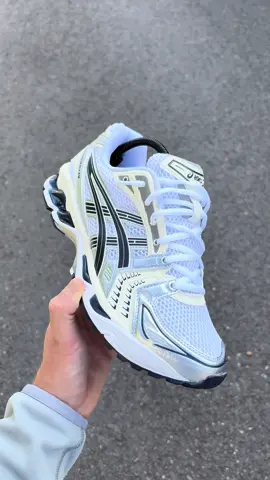 One of the cleanest Kayano 14s about 🤯🤤 #trainers #fashion #asics #newasics #rare 