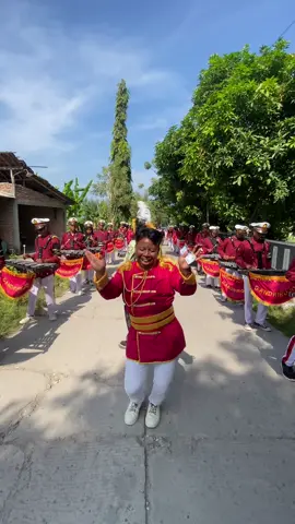 Agustus Sudah hampir usai , Uphoria Masyarakat merayakan HUT Ke 80 Masih Menyalah , bersama @MUTIARA DRUMBAND🥁 semakin menyalah #fyp #masukberandafyp #drumband #mutiaradrumband #rembang24jam 