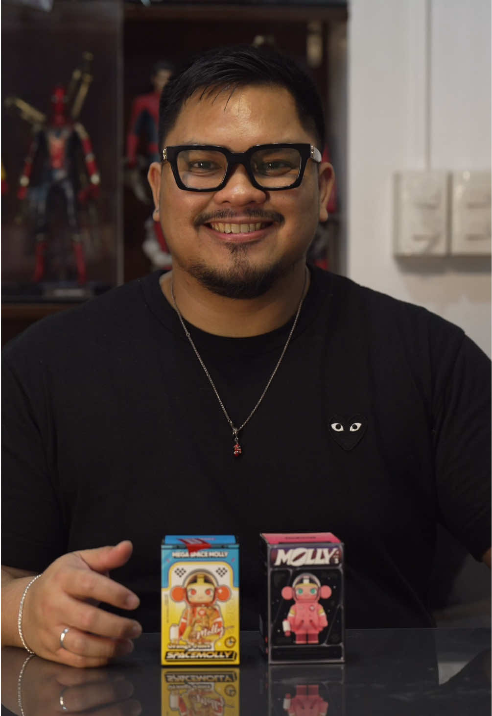 Weekend quick unboxing. This week we got Molly from Popmart