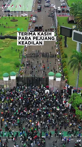 Terimakasih para pejuang keadilan yang terus menyuarakan dengan turun ke jalan, tetap lanjutkan perjuangan #demo #dpr