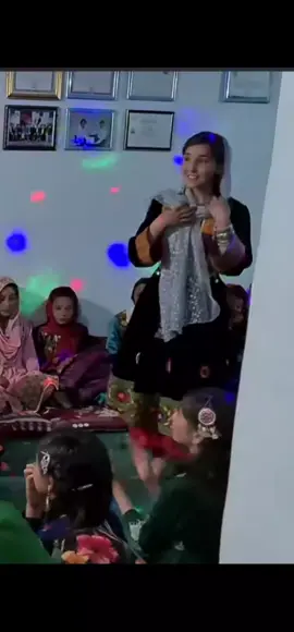 رقصی زیبای تاجیکی  #tiktok_furyuo_tikck #tiktok_viral_video #fullovermain #2millionviewo #Erlebnisse_2025 