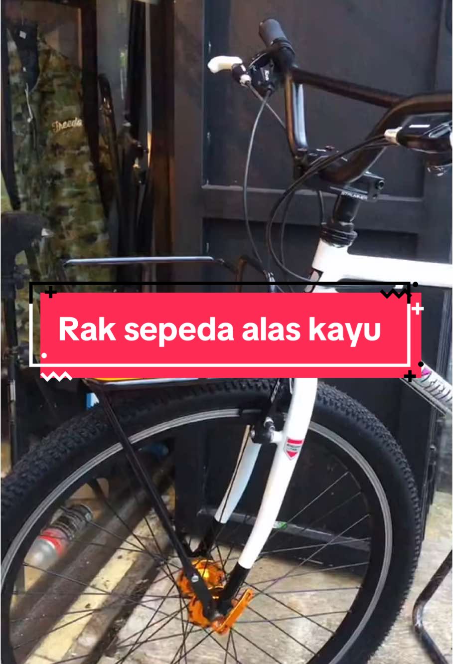 Keranjang kayu kalcer gini 🥶 #commuterbike  #commuterbikeindonesia  #federal  #be26embira  #26inch  #demam26  #raksepeda 