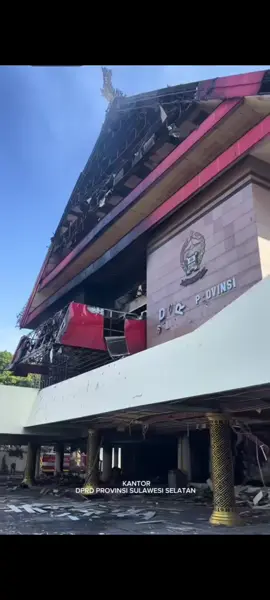 cepat pulih Indonesiaku 🥺🥀❤️‍🩹#dprdmakassar #demo #bakar #gedung