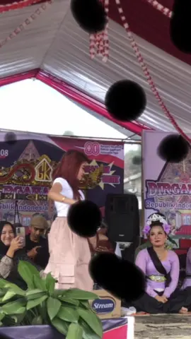 Jj in ga siieee🫵🏻🤣#monic #a4 #tiktok #fyp #fyppppppppppppppppppppppp 